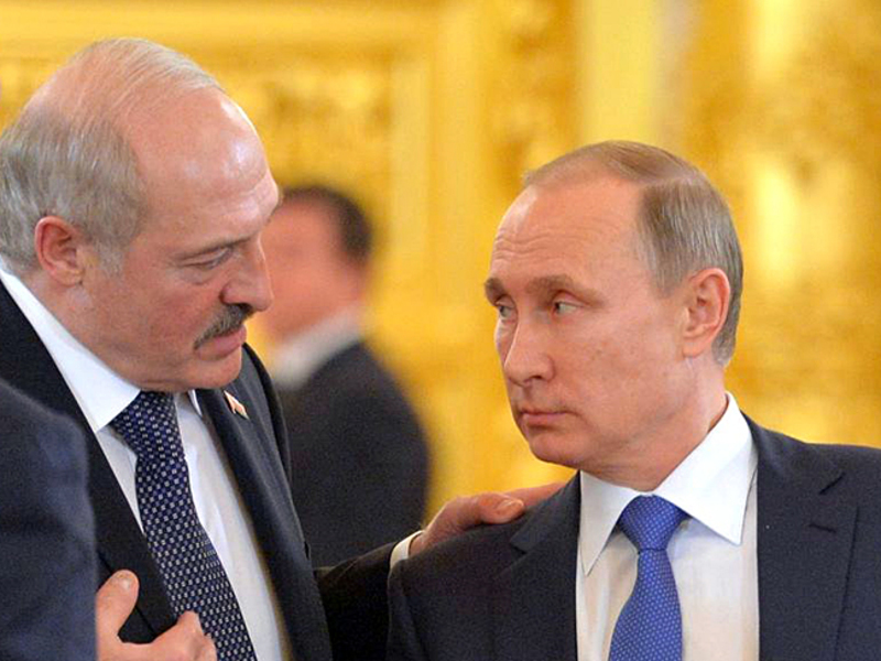 Удар ниже пояса: Путин жестко ответил Лукашенко, отказавшемуся признавать Крым Удар ниже пояса: Путин жестко ответил Лукашенко, отказавшемуся признавать Крым