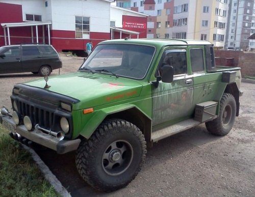 Невероятный тюнинг автомобиля "Нива" Невероятный тюнинг автомобиля "Нива"