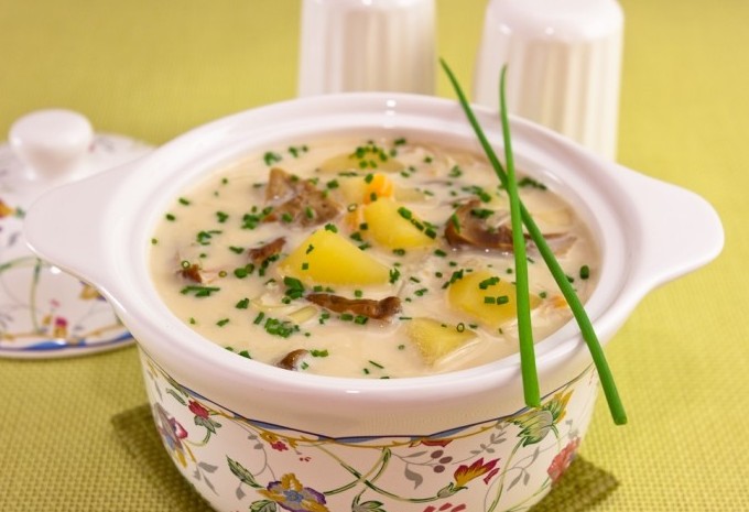 Сырный суп с белыми грибами