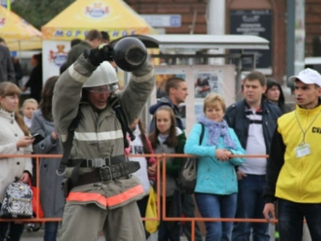 На соревнования пожарных в Иркутск приедет биатлонист Евгений Устюгов