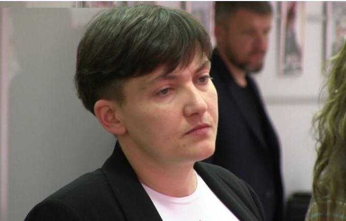 В Раде рассказали, что ожидает Савченко в случае бегства в РФ В Раде рассказали, что ожидает Савченко в случае бегства в РФ
