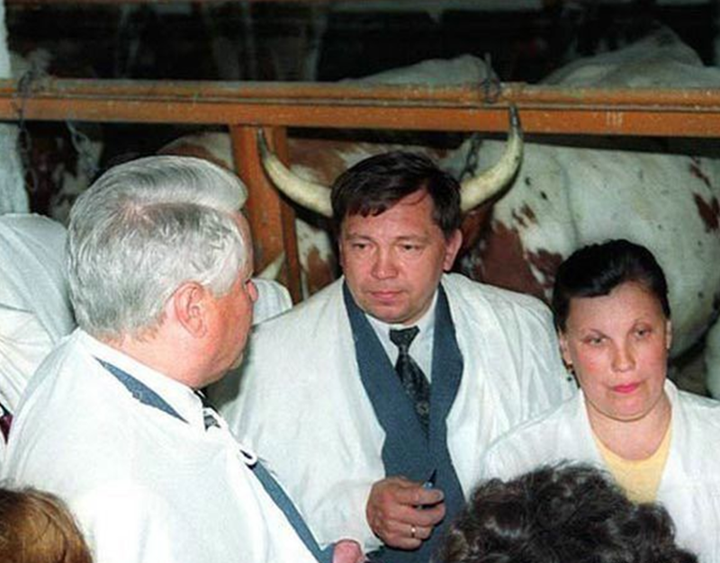 Типичное окружение Ельцина. перспектива, правильный ракурс, прикол, фотографии, юмор