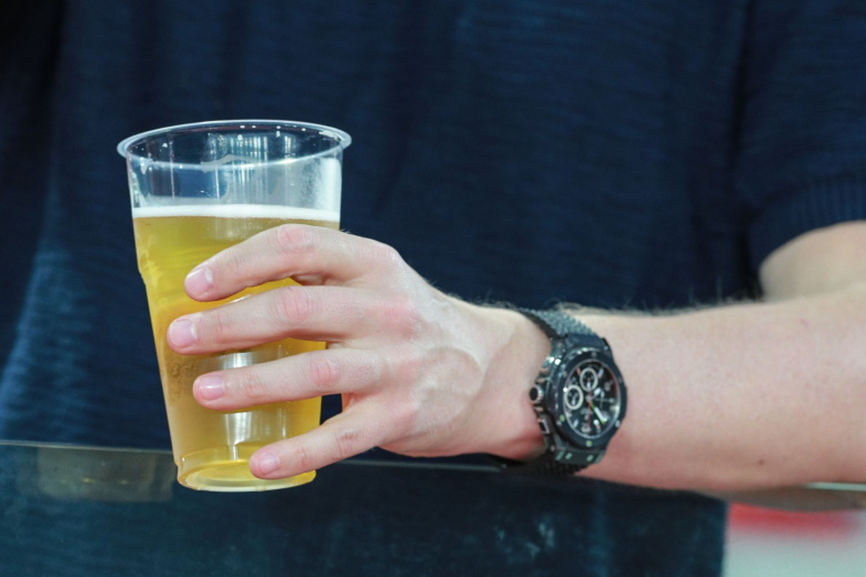 Врач предупредил о скрытой угрозе пива для кишечника