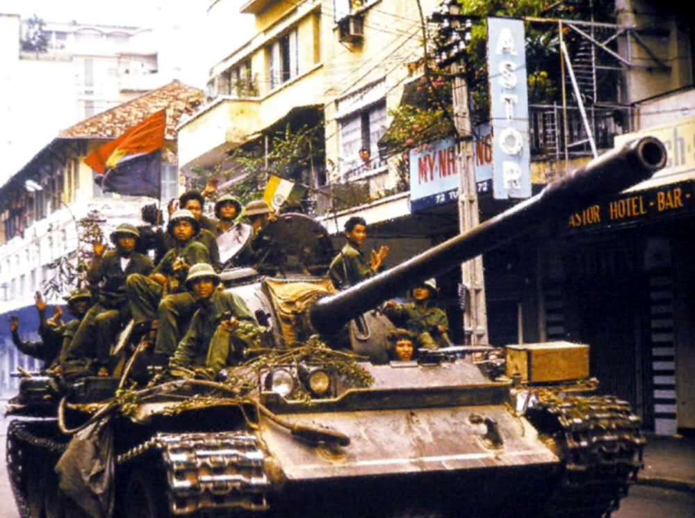 Освобождение Сайгона: как это было! К 40-летию со Дня Победы Вьетнама (США) (33)