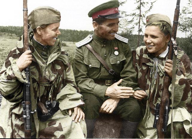 Цветные фотографии ВОВ в которых отображен великий подвиг Советского народа