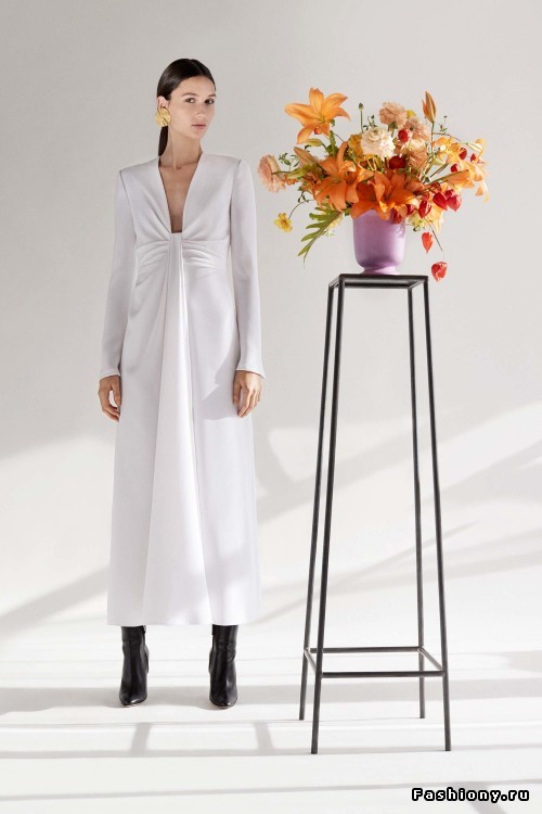 Элегантность и женственность в коллекции Carolina Herrera pre-fall 2018 Элегантность и женственность в коллекции Carolina Herrera pre-fall 2018