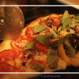 ПИЦЦА... просто ПИЦЦА. Минималистическая ПИЦЦА... ПИЦЦА с томатами - моя любимая ПИЦЦА