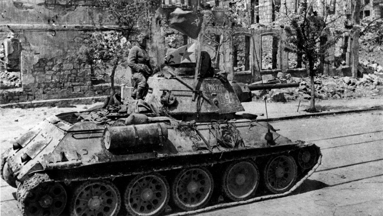 Освобождение Крыма и Севастополя. (63 ФОТО) Освобождение Крыма и Севастополя. (63 ФОТО)