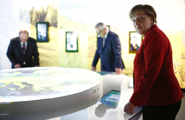 Меркель резко изменила курс миграционной политики