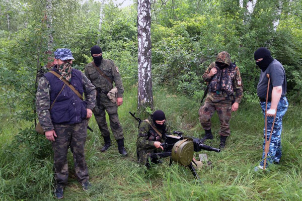 Бойцы батальона «Восток» в тренировочном лагере формирования в Донецкой области. Фото: Илья Васюнин / «Русская планета»