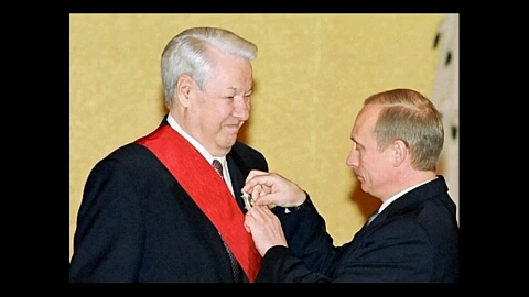 Россия заполняет собою мир вместе со своим вездесущим Путиным. Россия заполняет собою мир вместе со своим вездесущим Путиным.