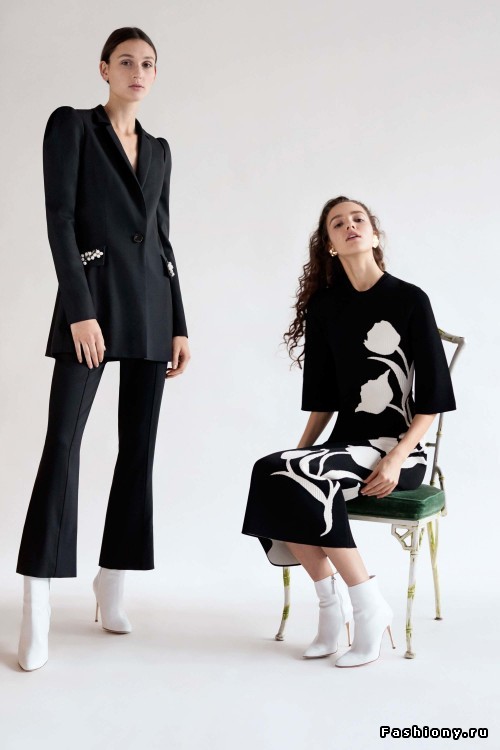 Элегантность и женственность в коллекции Carolina Herrera pre-fall 2018 Элегантность и женственность в коллекции Carolina Herrera pre-fall 2018