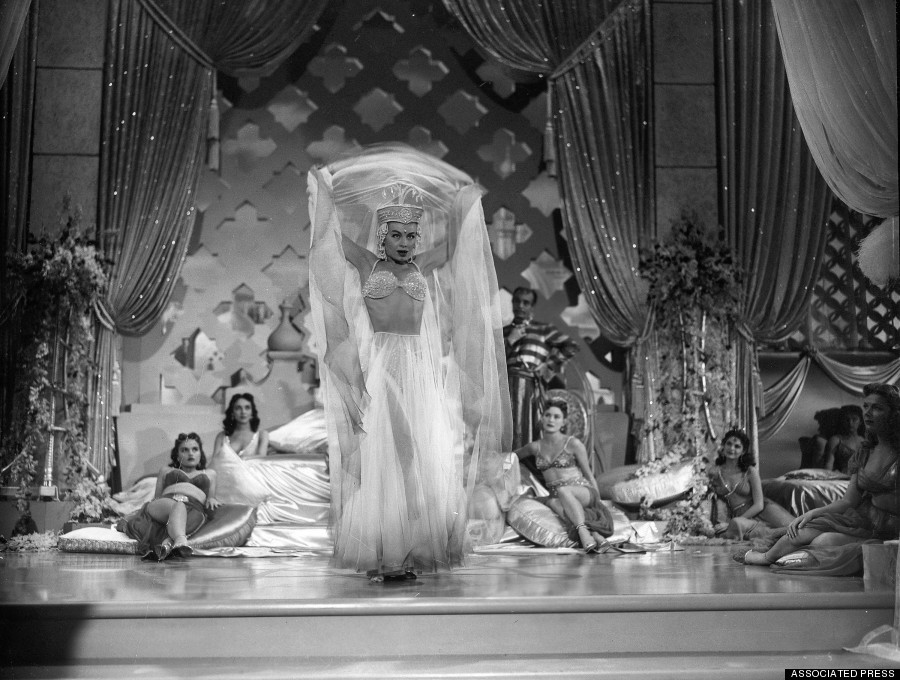 Краткая, но потрясающая история бурлеска в 1950 х годах burlesque16 Краткая, но потрясающая история бурлеска в 1950 х годах