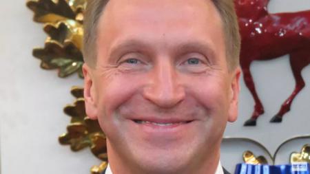 Правительство отказалось от идеи принудительной деофшоризации системных компаний Правительство отказалось от идеи принудительной деофшоризации системных компаний