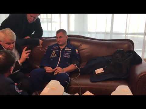 RT опубликовал первое видео с Овчининым и Хейгом после приземления