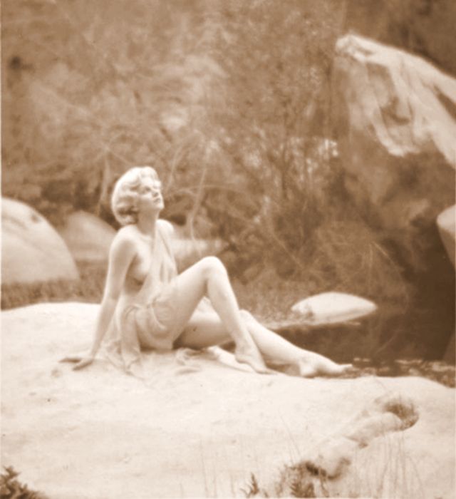 Jean Harlow Taken by Edwin Bower Hesser, 1929 (5).jpg