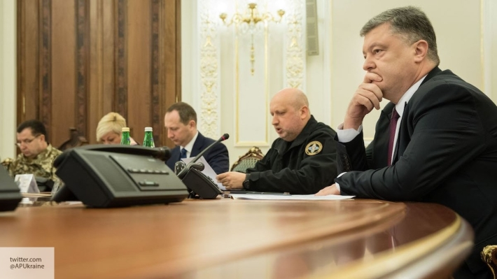 В Киеве разоблачили Порошенко: Украине не нужна Авдеевка, Донбасс накроет новая война военных действий В Киеве разоблачили Порошенко: Украине не нужна Авдеевка, Донбасс накроет новая война военных действий