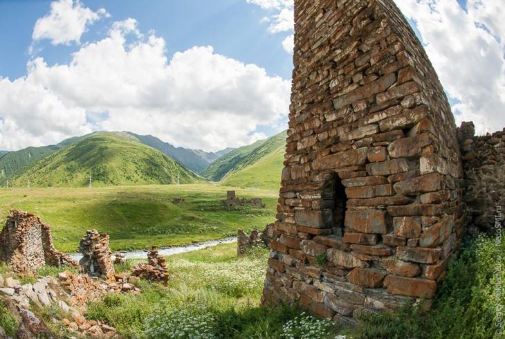 Живая древность: осетинские башни Живая древность: осетинские башни