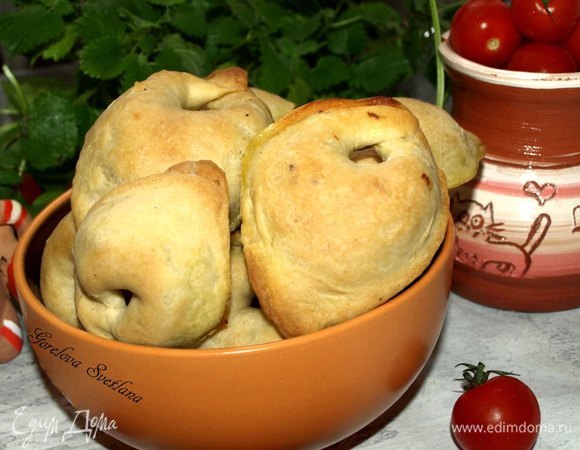 Закусочные пирожки с хеком и картофелем Закусочные пирожки с хеком и картофелем