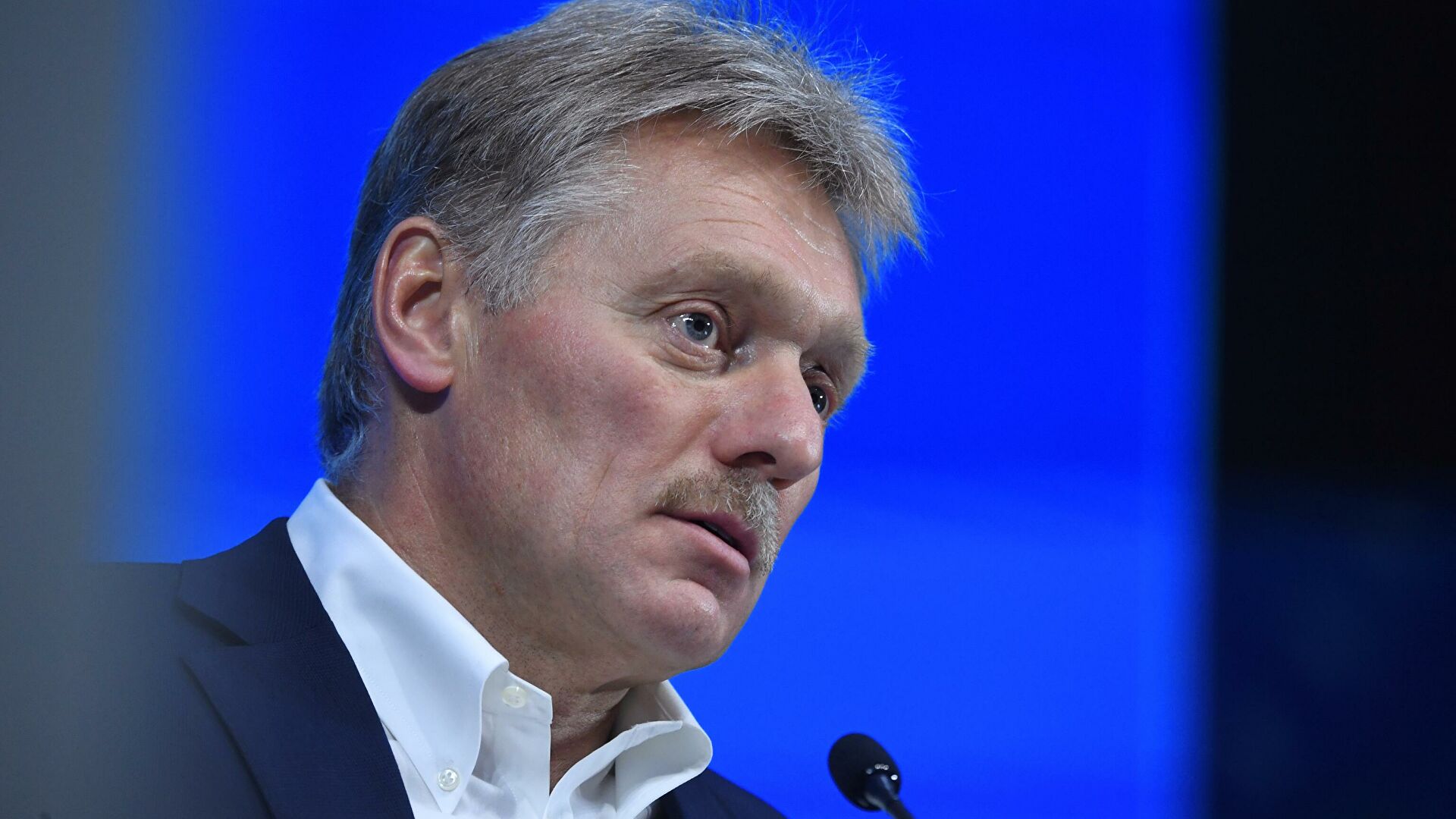 Заместитель руководителя администрации президента - пресс-секретарь президента РФ Дмитрий Песков Заместитель руководителя администрации президента - пресс-секретарь президента РФ Дмитрий Песков - РИА Новости, 1920, 25.11.2021