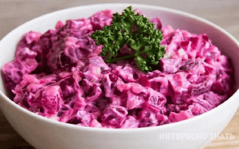 Нежный и быстрый салат со свеклой, который не оставит равнодушным никого