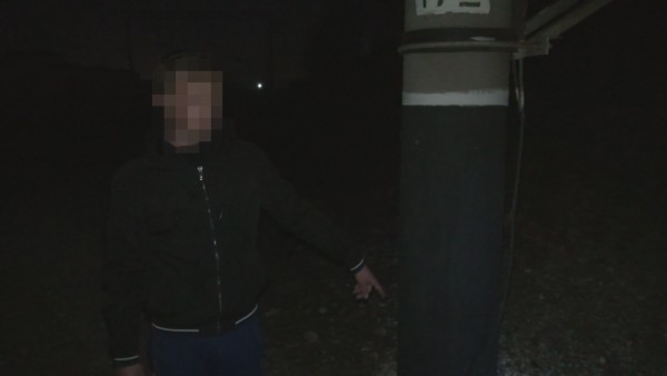 В Крыму 18-летний закладчик оставлял опасные пробирки возле железной дороги В Крыму 18-летний закладчик оставлял опасные пробирки возле железной дороги