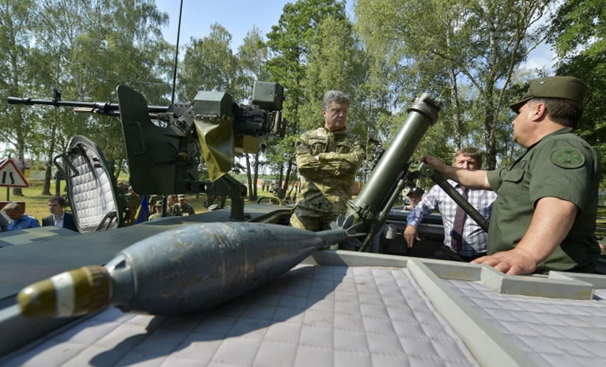 Стой, украинец, стрелять буду! Стой, украинец, стрелять буду!