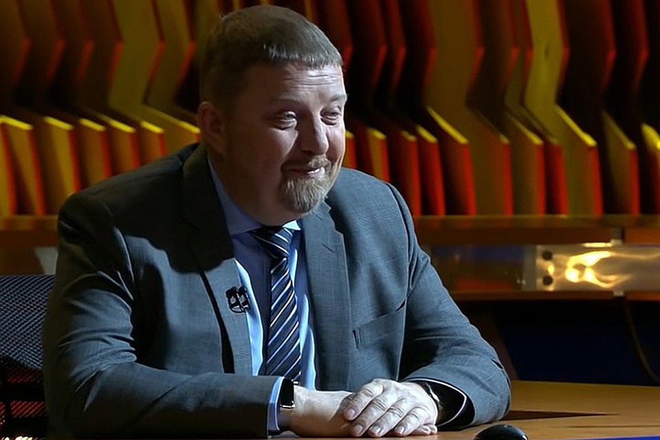 Как мы будем жить рядом с коронавирусом дальше: останутся ли маски и дистанция при разговорах