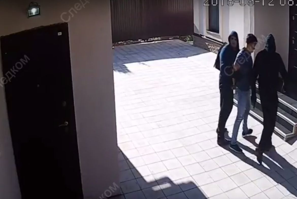 Прокуратура отменила уголовное дело против бизнесмена из Бугульмы, убившего грабителей Прокуратура отменила уголовное дело против бизнесмена из Бугульмы, убившего грабителей