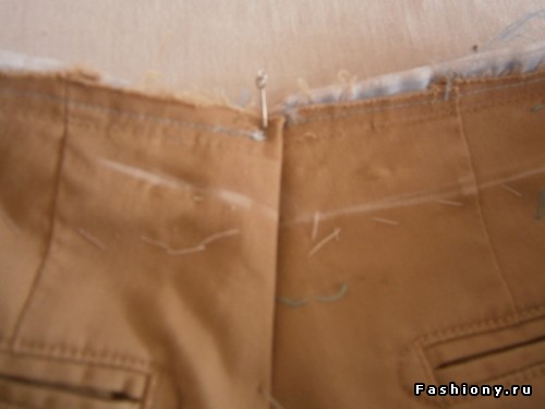 Устранение дефектов посадки брюк