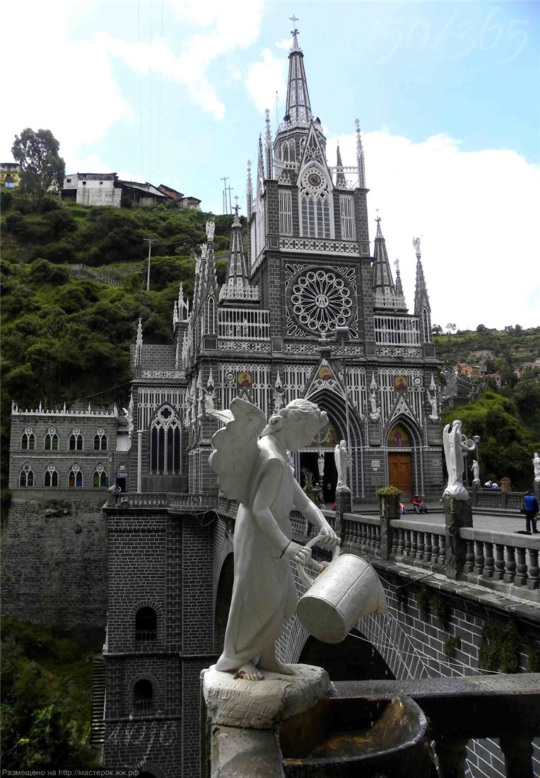Уникальный собор-мост в Колумбии. Красивейшее сооружение на высоте 2500 метров