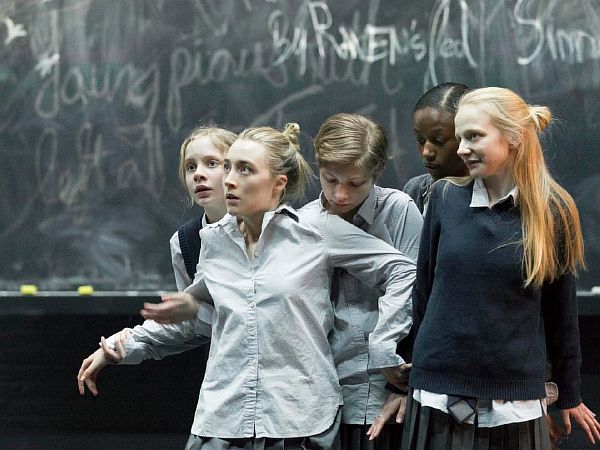 Сцена из возрождённого бродвейского мюзикла «The Crucible»