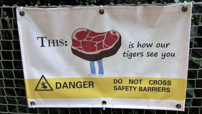 Funny Zoo Sign