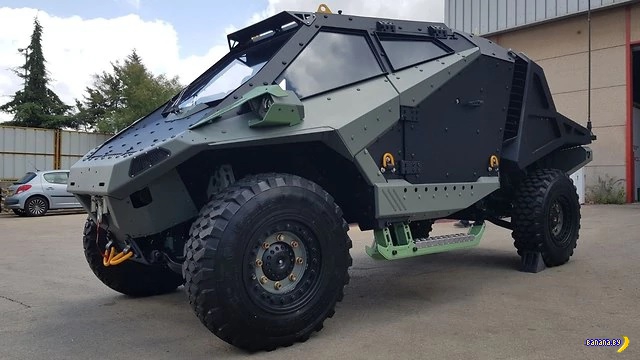 Красивая бронемашина Mantis Красивая бронемашина Mantis
