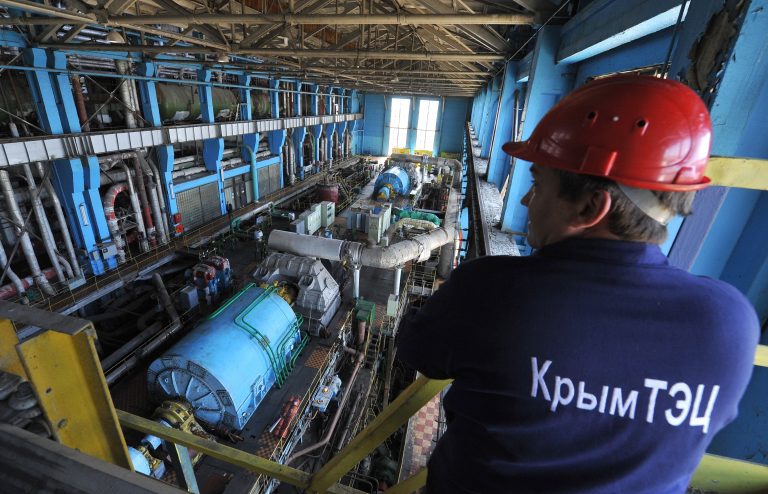Крым испытывает энергодефицит — свет отключают на курортах Кубани Крым испытывает энергодефицит — свет отключают на курортах Кубани