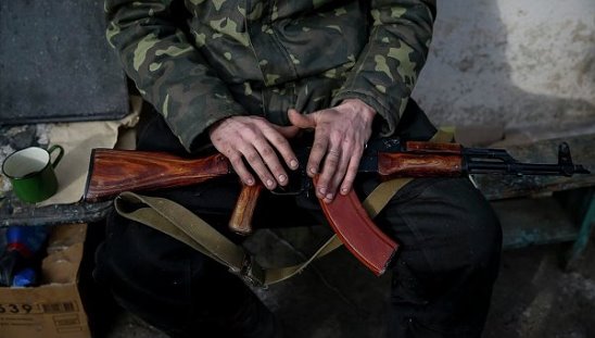 Обращение солдат АТО к Порошенко: Смотри с чем вы твари послали нас воевать! (ВИДЕО) Обращение солдат АТО к Порошенко: Смотри с чем вы твари послали нас воевать! (ВИДЕО)