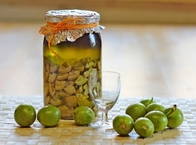 Compote of green walnuts