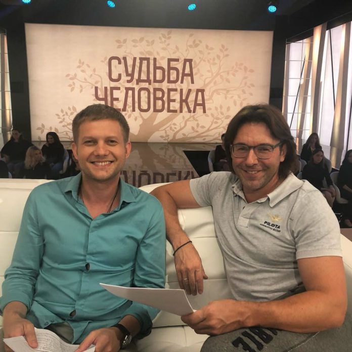 Борис Корчевников вернулся в шоу «Прямой эфир», а Малахов пришел на программу «Судьба человека»