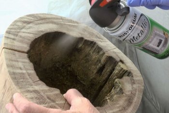 Журнальный столик из сруба дерева со светодиодной подсветкой Журнальный столик из сруба дерева со светодиодной подсветкой