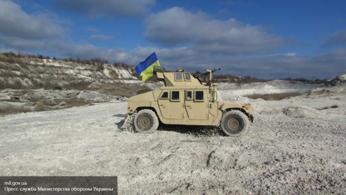 Украинские военные напали на гуманитарный груз в Донбассе