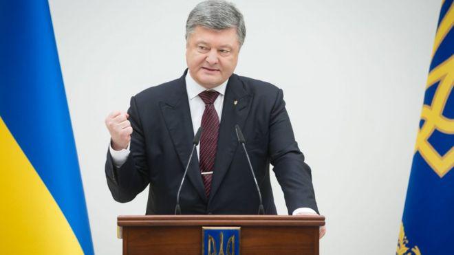 Порошенко повысит жалование солдатам ВСУ, воюющим на Донбассе Порошенко повысит жалование солдатам ВСУ, воюющим на Донбассе