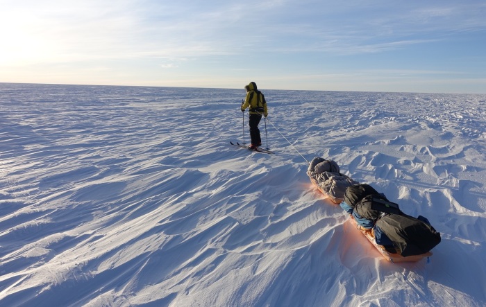 Как два человека пересекают на лыжах Антарктиду, и почему каждый в одиночку