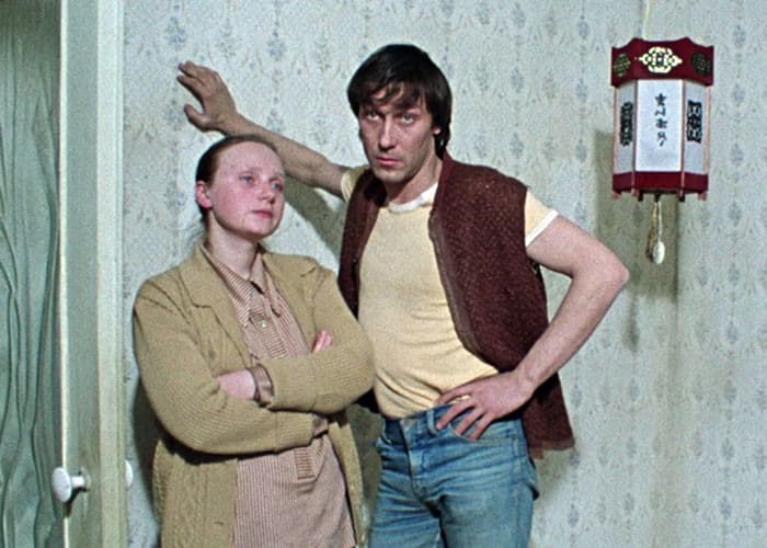 За кадром фильма «Влюблен по собственному желанию»: Почему Олег Янковский называл съемки Бермудским треугольником За кадром фильма «Влюблен по собственному желанию»: Почему Олег Янковский называл съемки Бермудским треугольником