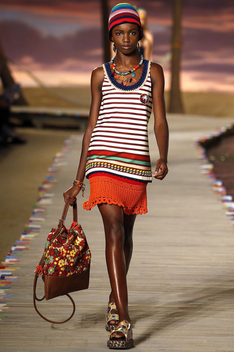 Tommy Hilfiger, - 2016:     70- .