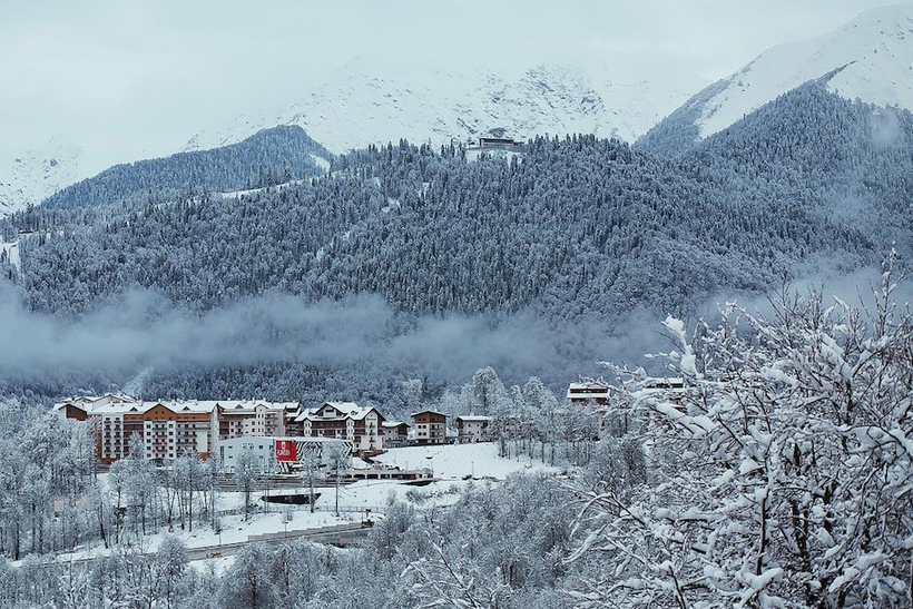 Самые популярные горнолыжные курорты России