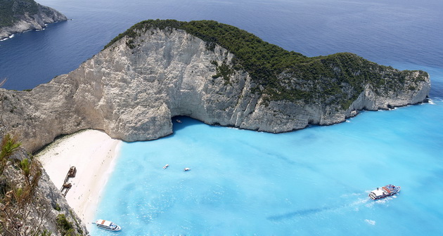   (Navagio Beach).  , 