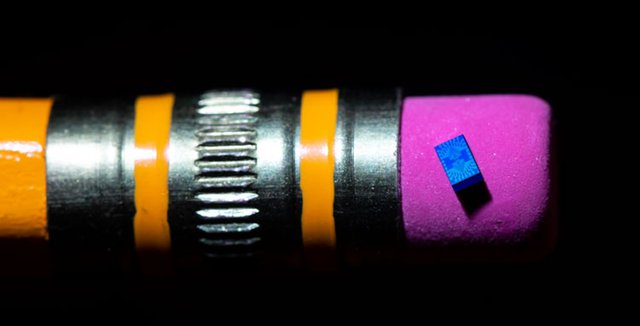 Intel тестирует производство квантовых процессоров Intel тестирует производство квантовых процессоров