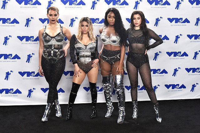 На премию MTV-2017 нужно наряжаться только в самое откровенное На премию MTV-2017 нужно наряжаться только в самое откровенное