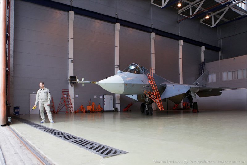 ПАК ФА впервые показали вблизи!