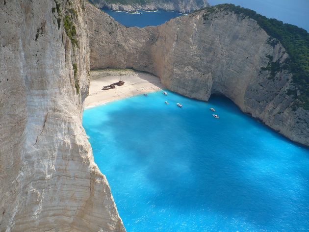   (Navagio Beach).  , 